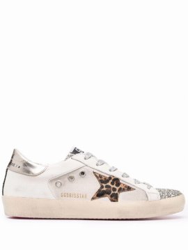 Star-patch Lace-up Sneakers In Weiss
