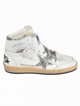 Sky Star Sneakers In White/silver